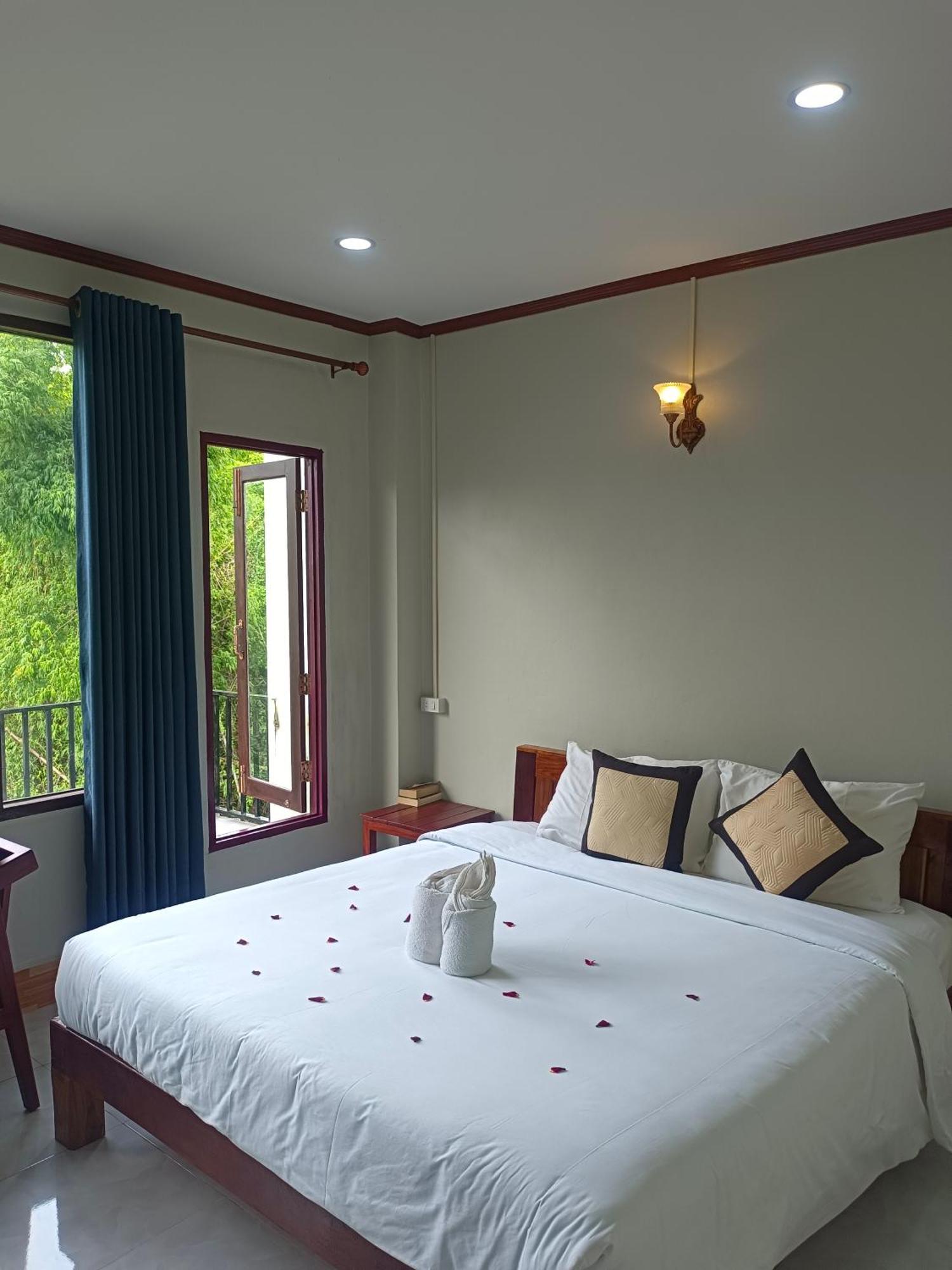 Dok Champa Resort Vang Vieng Exterior foto